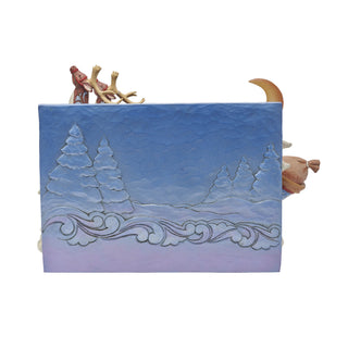 Santa Sleigh with Reindeer Christmas Scene